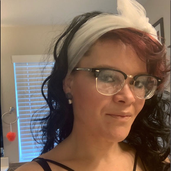 Meet your Posher, Jillian - Picture 3 of 8